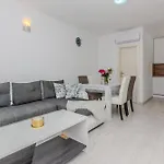 Apartman Lucica