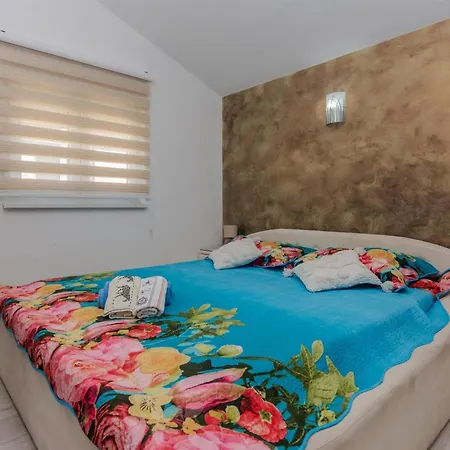 Lucica Apartament