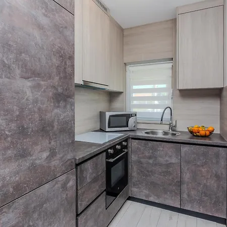 Lucica Apartment *